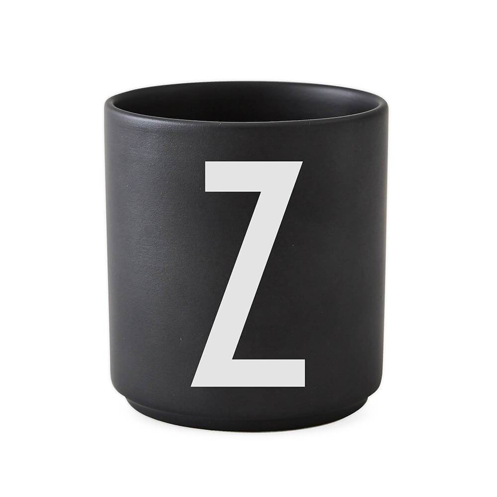 Persoonlijke porseleinen beker A-Z (zwart)